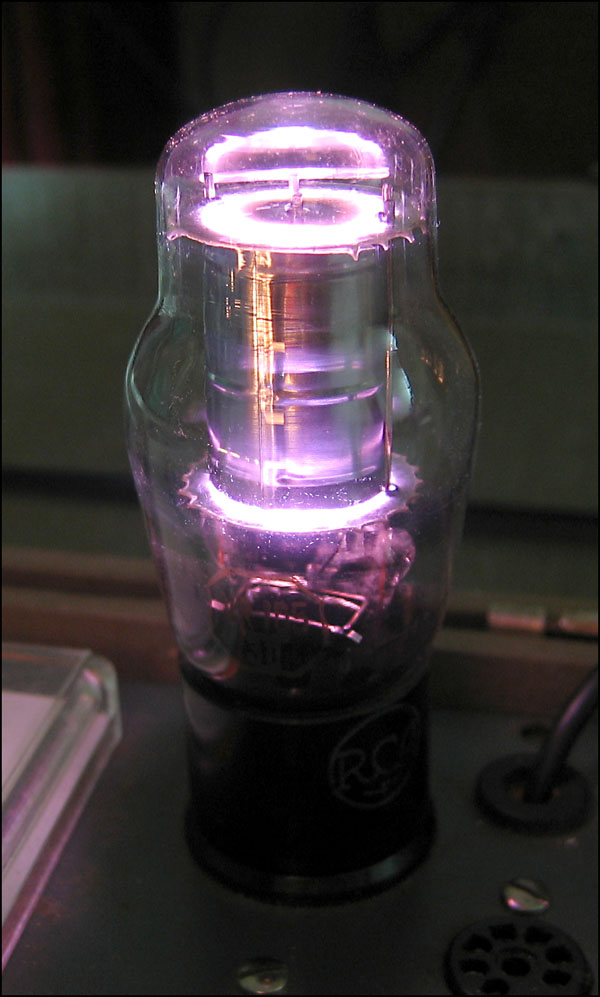 vacuum tube glow